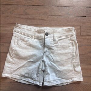American Eagle Outfitters White Super Stretch Shorts